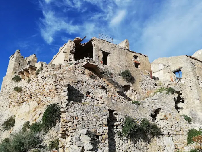 Castello di Calatubo, Italy
